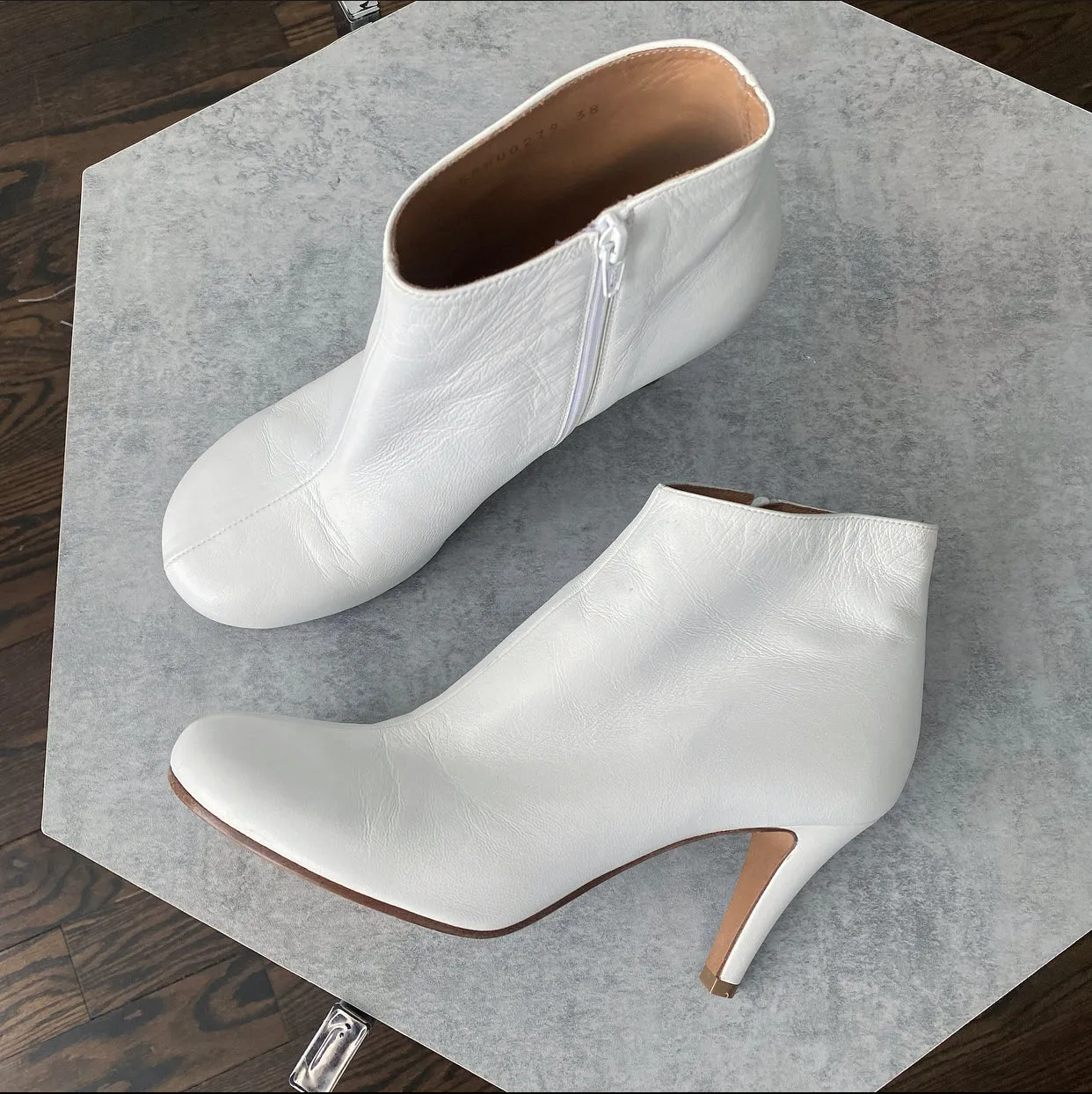 Maison Margiela White Leather Ankle Boots - 38