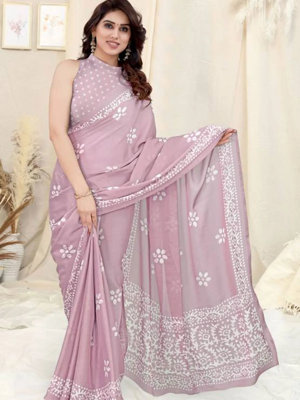 Odette Partywear levender Printed Chinon Chiffon Saree with Unstitched Blouse for Women