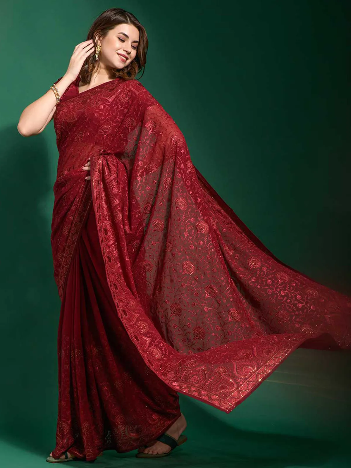 Odette Women Maroon Georgette Saree With Blouse Piece