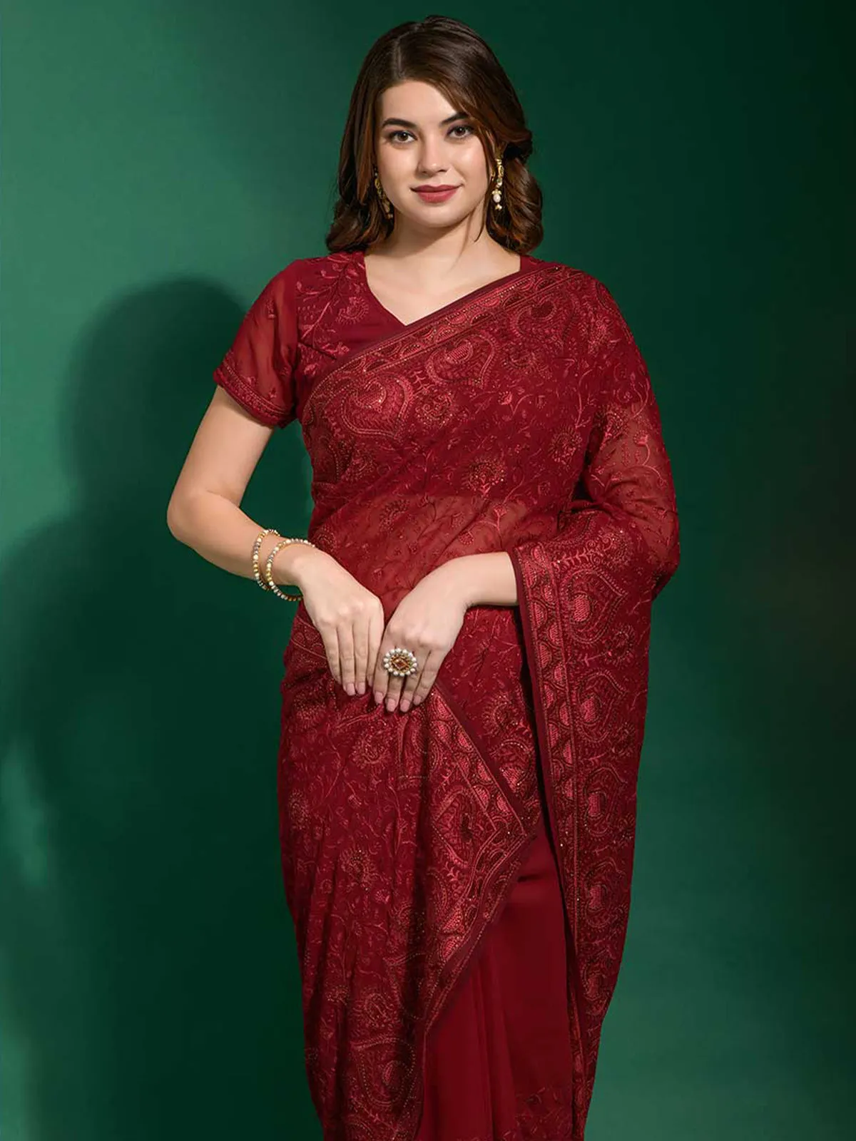 Odette Women Maroon Georgette Saree With Blouse Piece