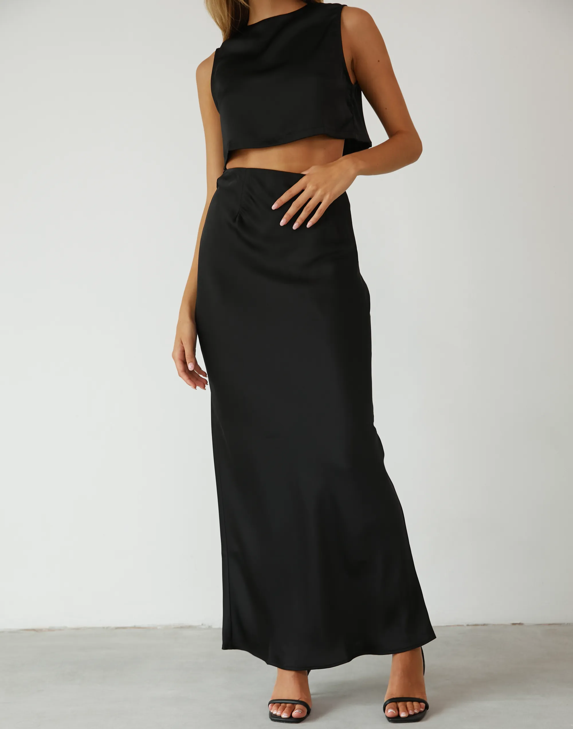 Sincerity Maxi Skirt (Black)